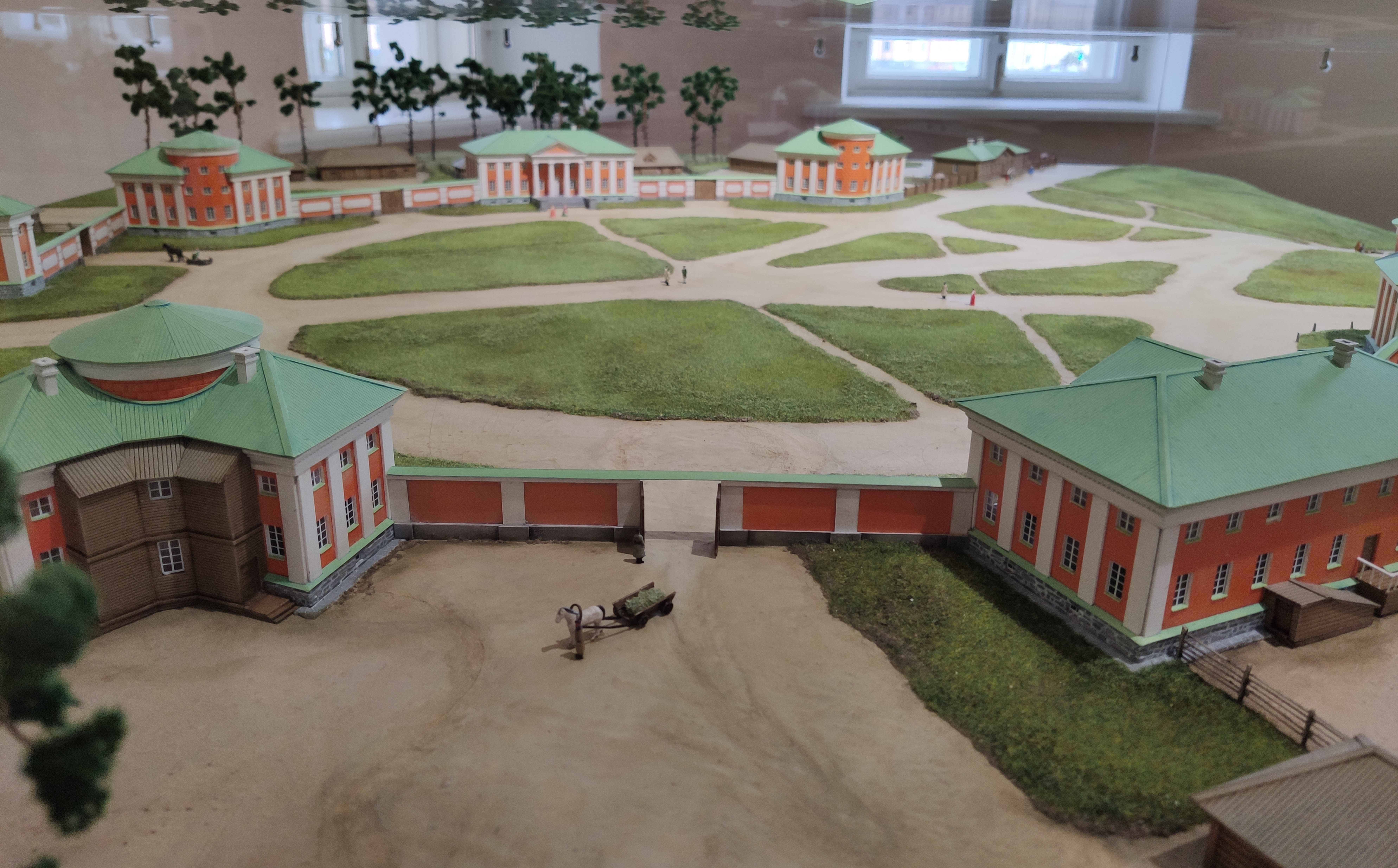 a model of the Round Square (now Lenin Square) of Petrozavodsk from 1775-1785
